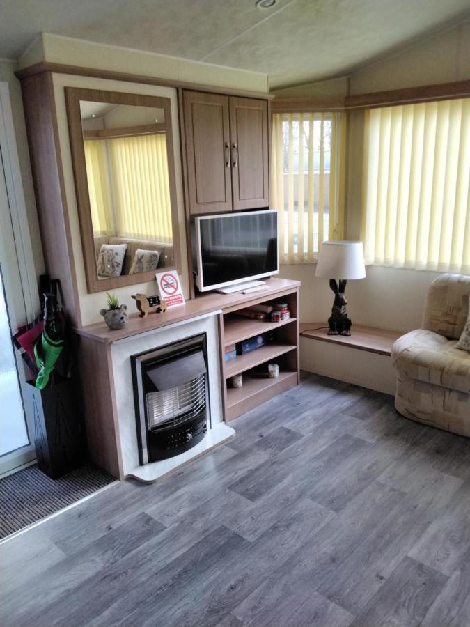 19 Laurel Close Highly Recommended 6 Berth Holiday Home With Hot Tub In Prime Location 塔特舍尔 外观 照片