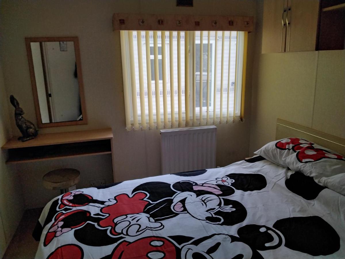 19 Laurel Close Highly Recommended 6 Berth Holiday Home With Hot Tub In Prime Location 塔特舍尔 外观 照片